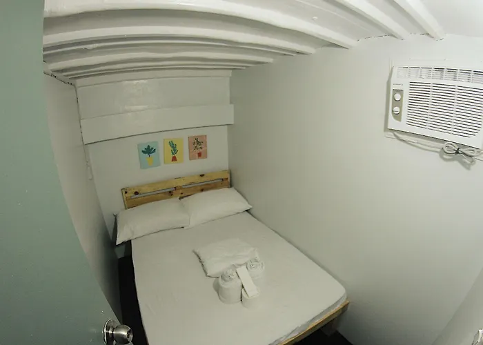 Dickem's Transient House Locanda 3*